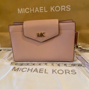 New Michael Kors Handbag